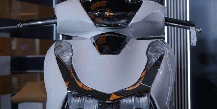 Khách Việt bất ngờ với giá xe Honda SH 2021 mới nhất tại đại lý, thời điểm vàng để mua xe giá tốt