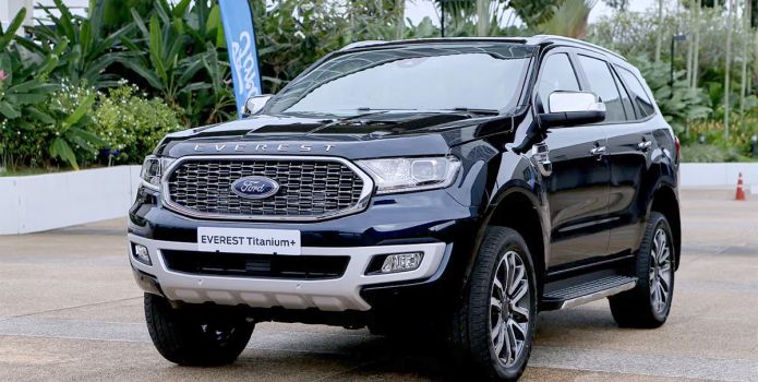Ford Everest 2021 bất ngờ điều chỉnh giá bán, 'đe nẹt' Toyota Fortuner với loạt trang bị hiện đại