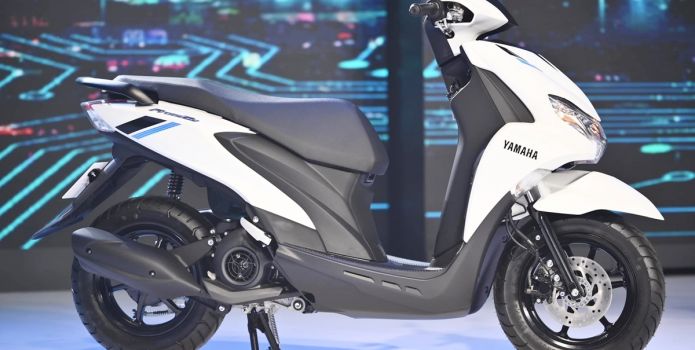 Đối thủ ăn khách của Honda Vision 2021 gây sốt với giá 30 triệu, công nghệ chất lừ