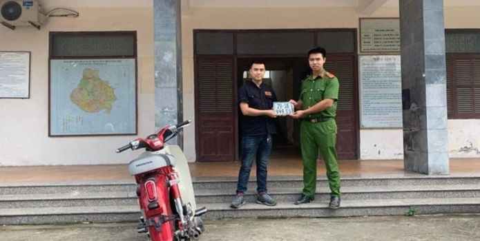 Honda Super Cub 2022 có giá bán 'trên trời' nhờ biển ngũ quý 9, con số khiến cộng đồng mạng xôn xao