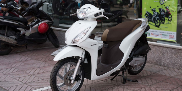 Honda Vision vẫn đội giá 'khủng', số tiền chênh lệch tại đại lý đủ sức mua xăng dùng 2-3 năm