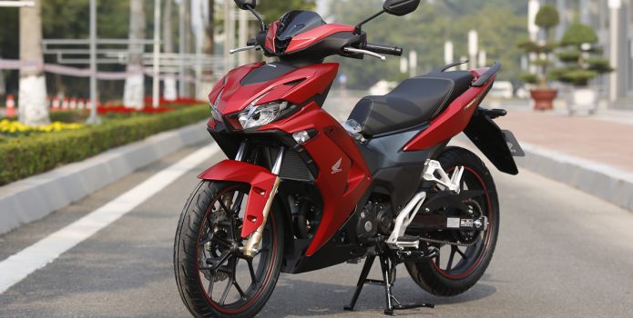 Yamaha Exciter 155 2023 vừa về đại lý, giá xe Honda Winner X đã vội giảm xuống mức đáng kinh ngạc