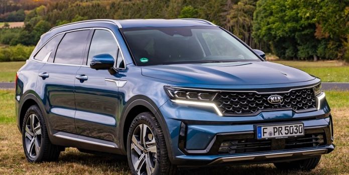 Tin xe hot 15/9: Kia Sorento lộ diện với thiết kế đẹp không điểm trừ, đe nẹt Toyota Fortuner