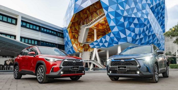 Cập nhật giá lăn bánh của Toyota Corolla Cross 2022 cuối tháng 10