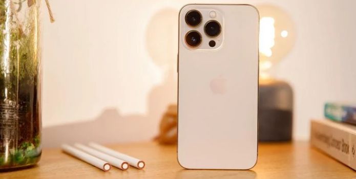 Giá iPhone 13 Pro mới nhất tháng 11 vẫn hơn 23 triệu đồng