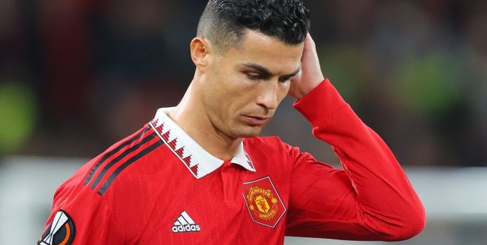 Bị Man United chấm dứt hợp đồng, Ronaldo mất trắng số tiền cực lớn