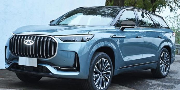 Dân tình 'phải lòng' đối thủ mới của Toyota Fortuner: Giá 542 triệu, trang bị hàng đầu phân khúc