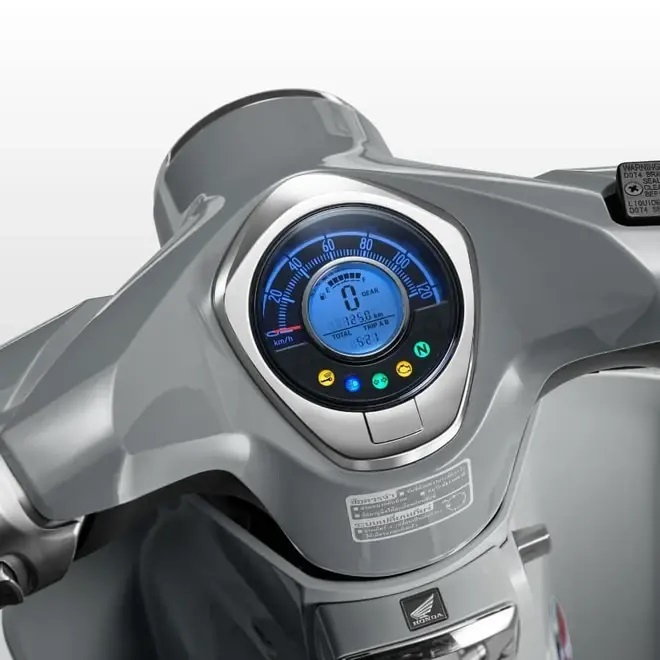 Honda-Super-Cub-C125-5 (1)