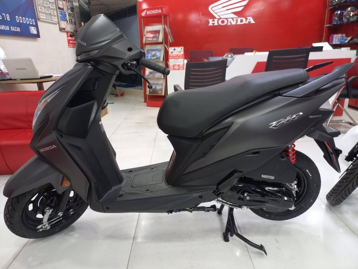 HONDA-DIO-3