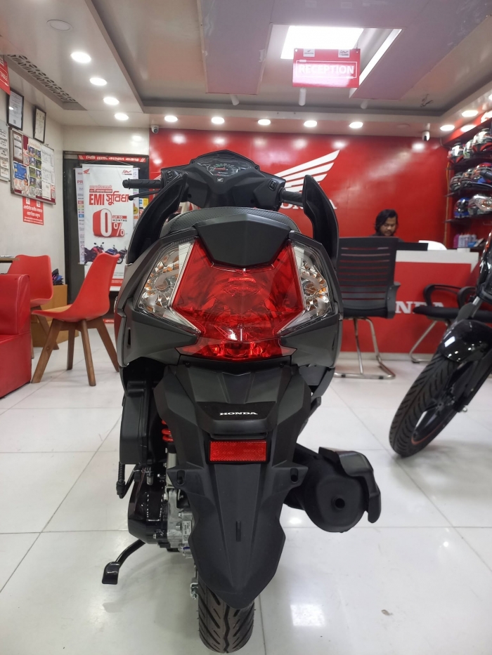 HONDA-DIO-5