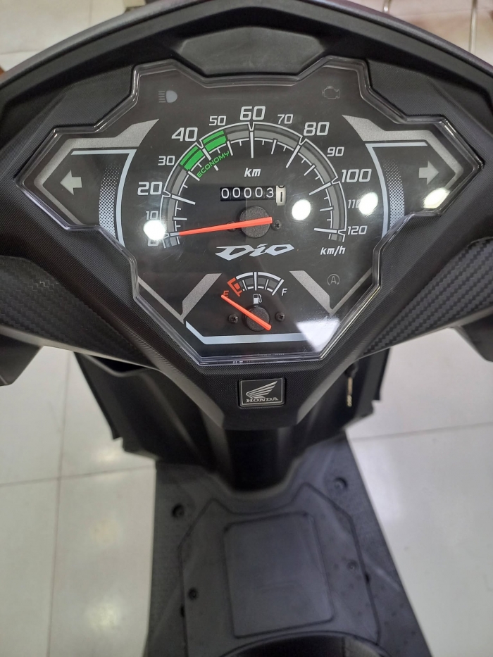 HONDA-DIO-8