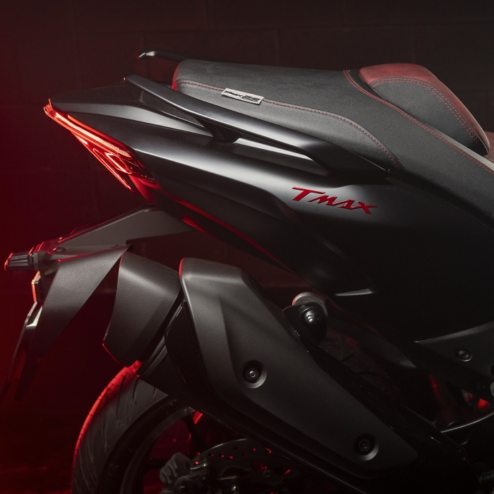 yamaha-tmax-1