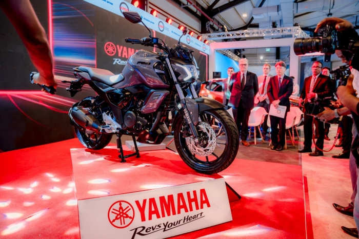 yamaha-fzs-hybrid-3