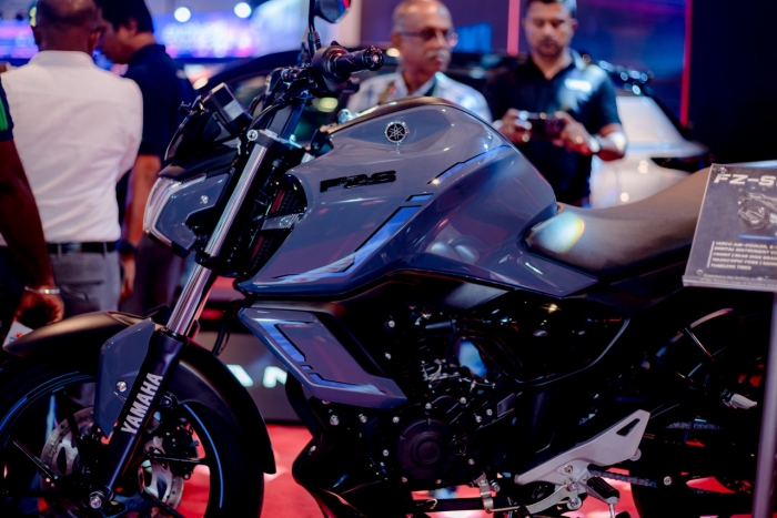 yamaha-fzs-hybrid-8