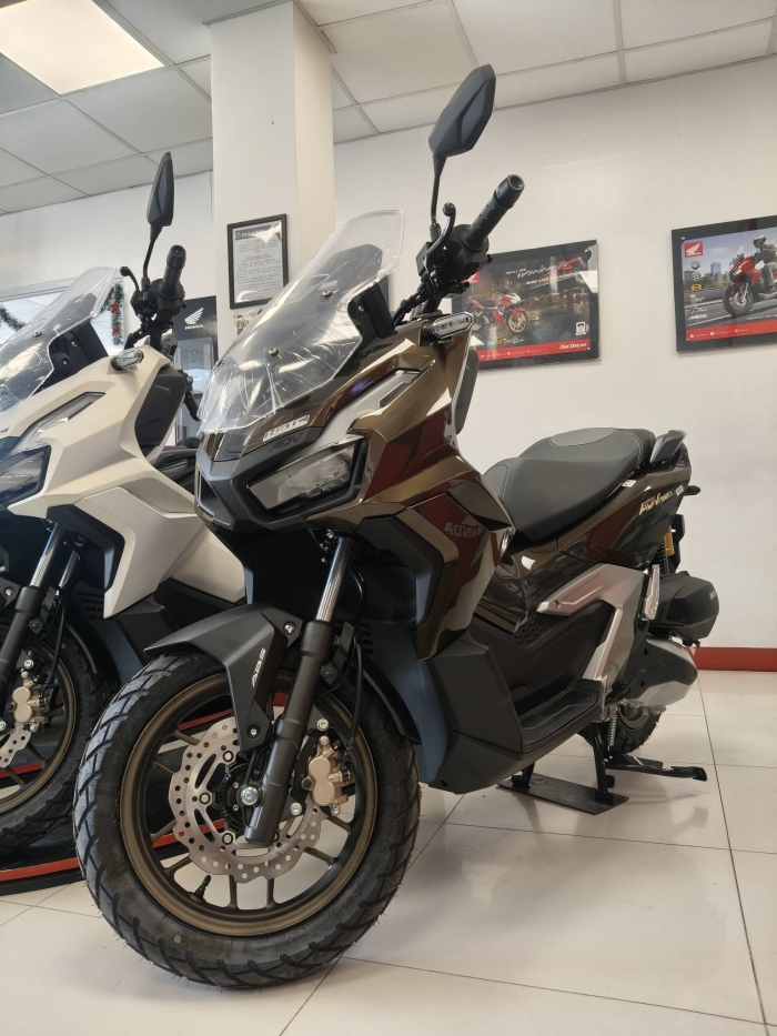 honda-adv-160-8