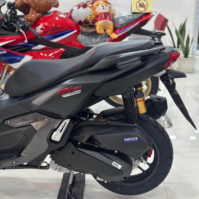 honda-adv-160-1