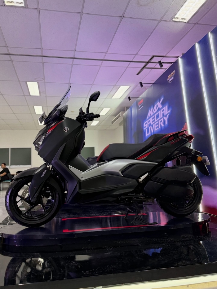 Yamaha-XMAX-1