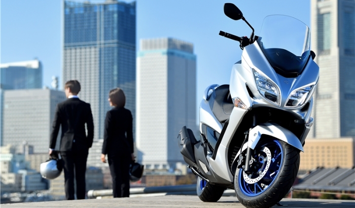 Suzuki-Burgman-400-Comfort-2026-1