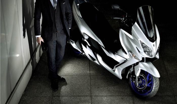 Suzuki-Burgman-400-Comfort-2026-3