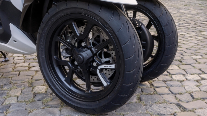 Yamaha-Tricity-300-6