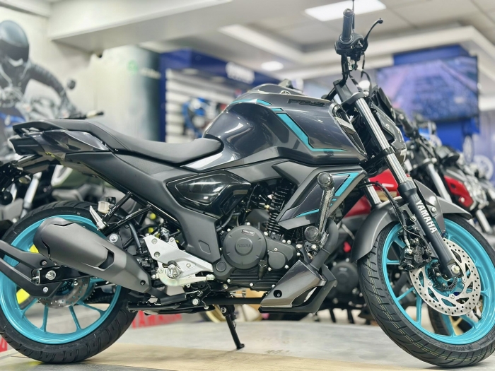 Yamaha-FZS-FI-7