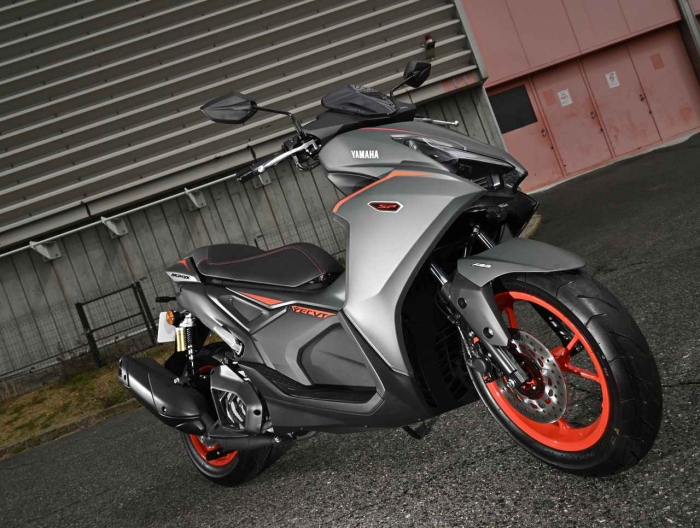 Yamaha-AEROX-4