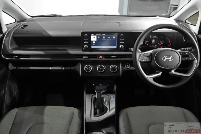 Hyundai-STARGAZER-11