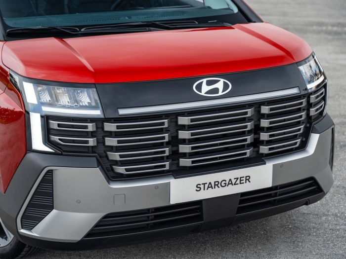 Hyundai-STARGAZER-1