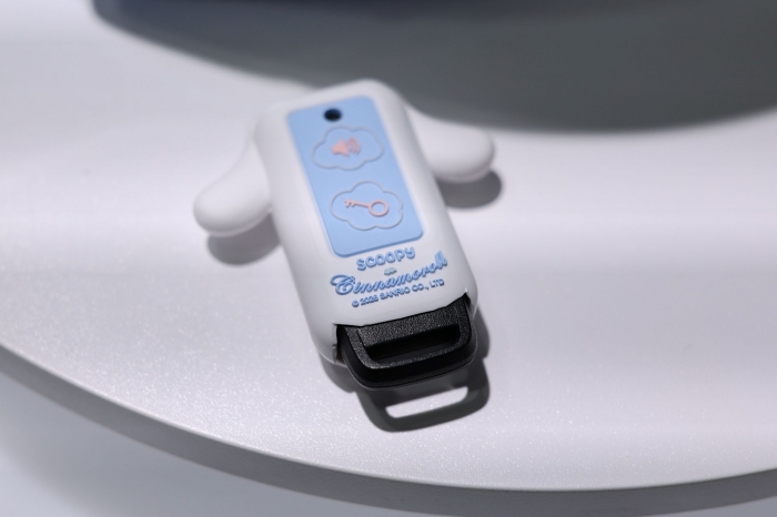 New-SCOOPY-x-Cinnamoroll-Limited-Edition-11