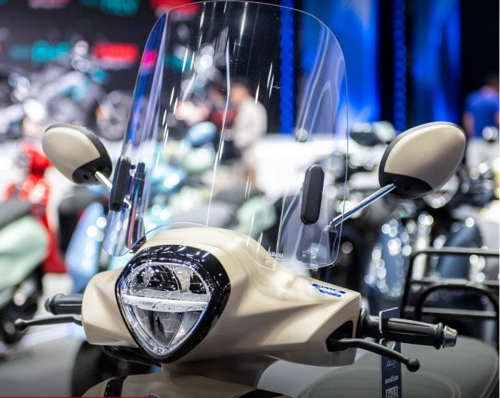 Yamaha-Grand-Filano-Hybrid-Special-Edition-Outdoor-Fashion-1