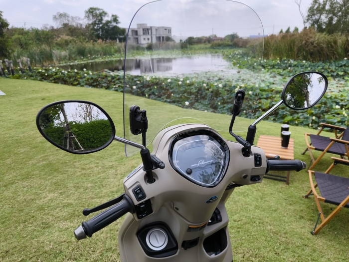 Yamaha-Grand-Filano-Hybrid-Special-Edition-Outdoor-Fashion-5