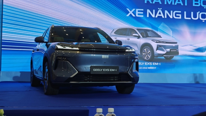 Geely-EX5-EM-i