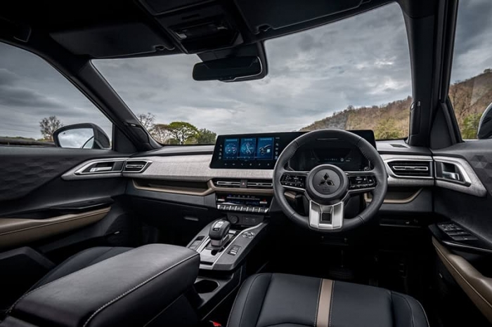 Mitsubishi-xFORCE-HEV-3