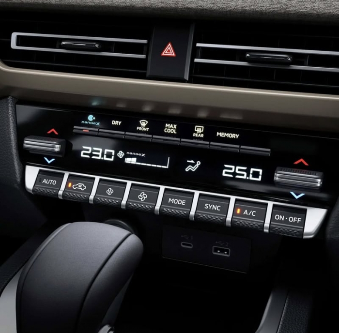 Mitsubishi-xFORCE-HEV-6