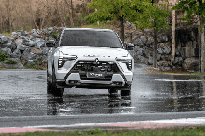 Mitsubishi-xFORCE-HEV-7