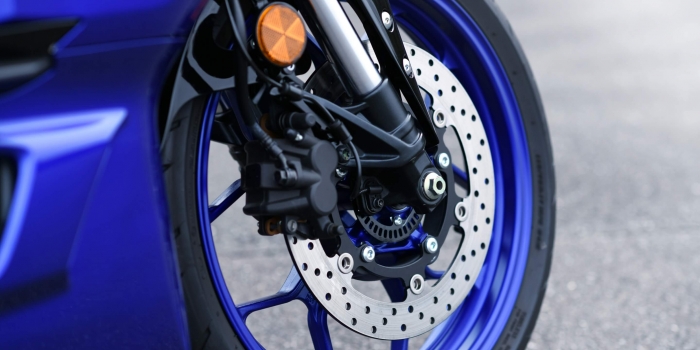 yamaha-r3-11