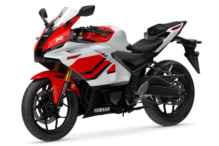yamaha-r3-2