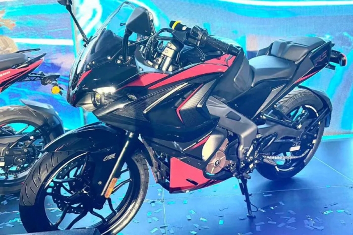 Bajaj-Pulsar-RS200