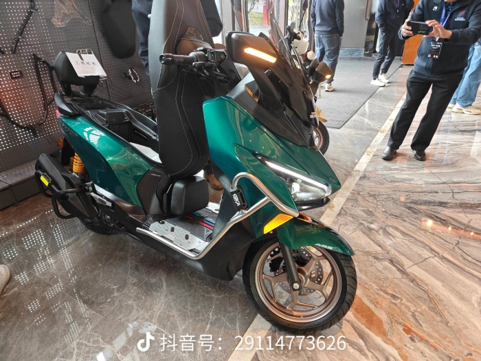 Honda-NS150ES-5