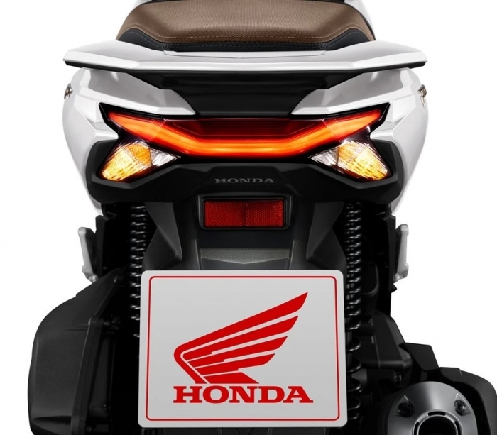 Honda-PCX-160-10