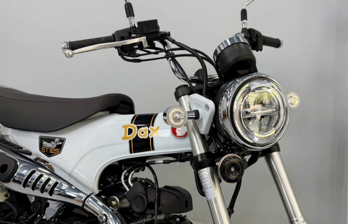 Honda-DAX-3