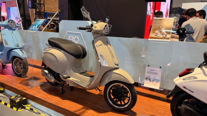 Vespa-sprint-180-8