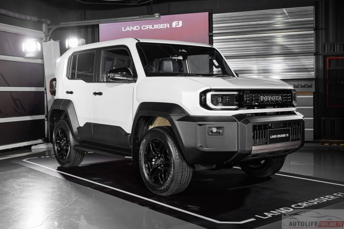 Toyota-Land-Cruiser-FJ-3