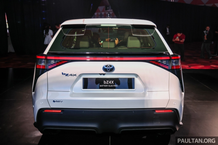 Toyota-bZ4X-5