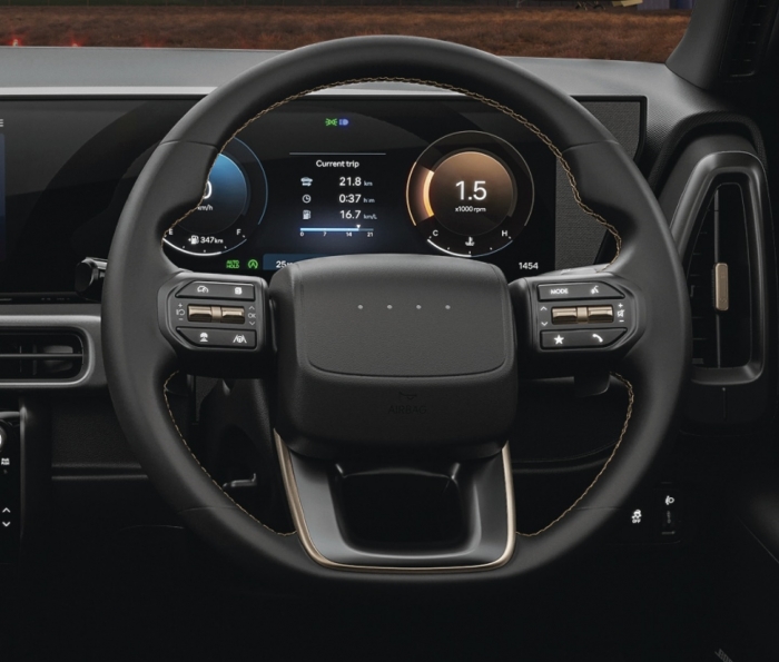 Hyundai-Venue-Knight-Edition-5