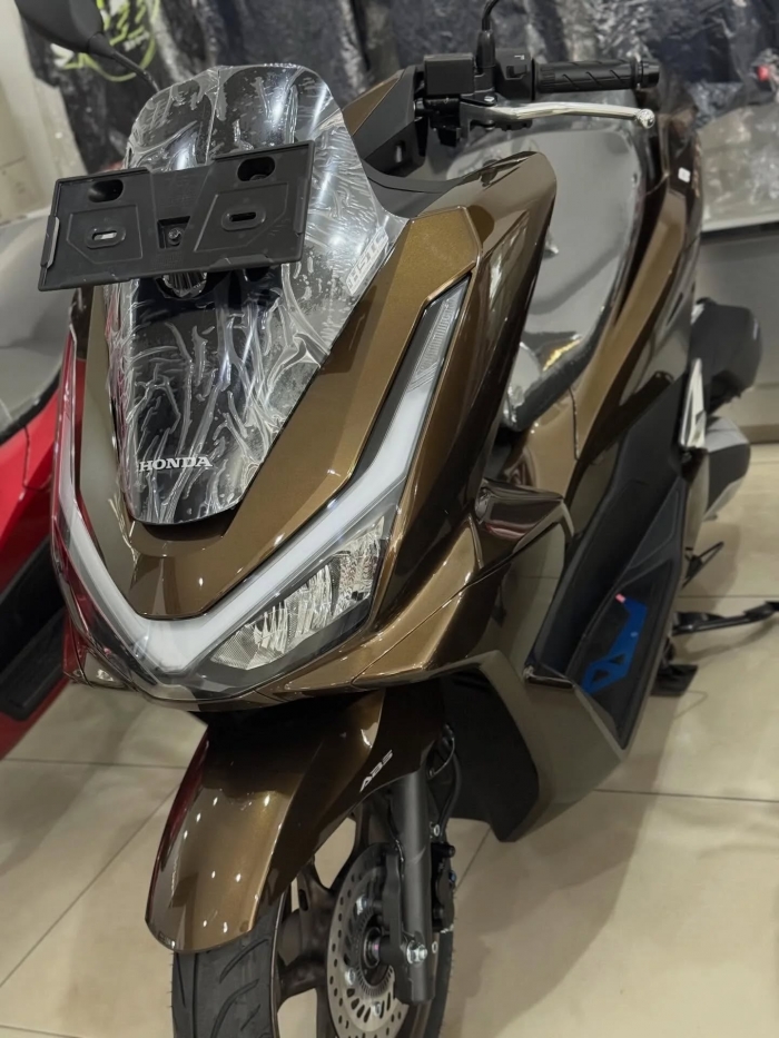Honda-PCX-160-2026-15