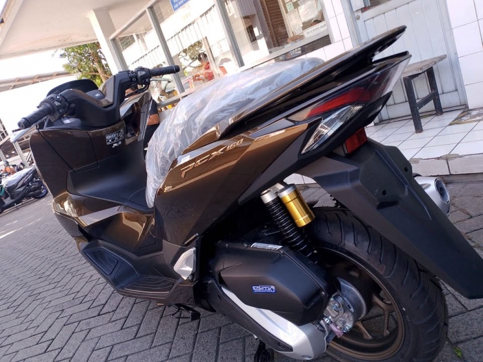 Honda-PCX-160-2026-2