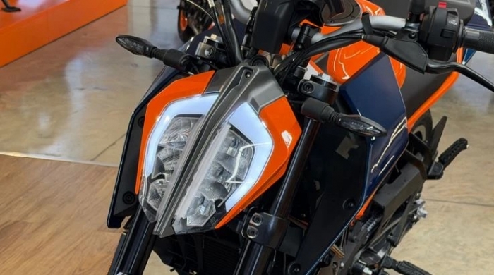 ktm-duke-200-1