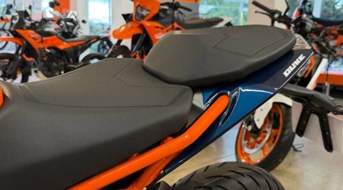 ktm-duke-200-3