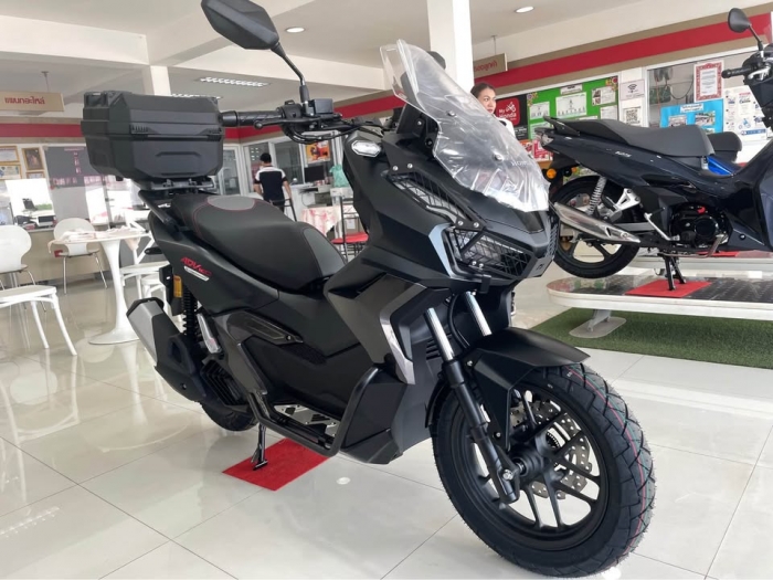 Honda-ADV-160